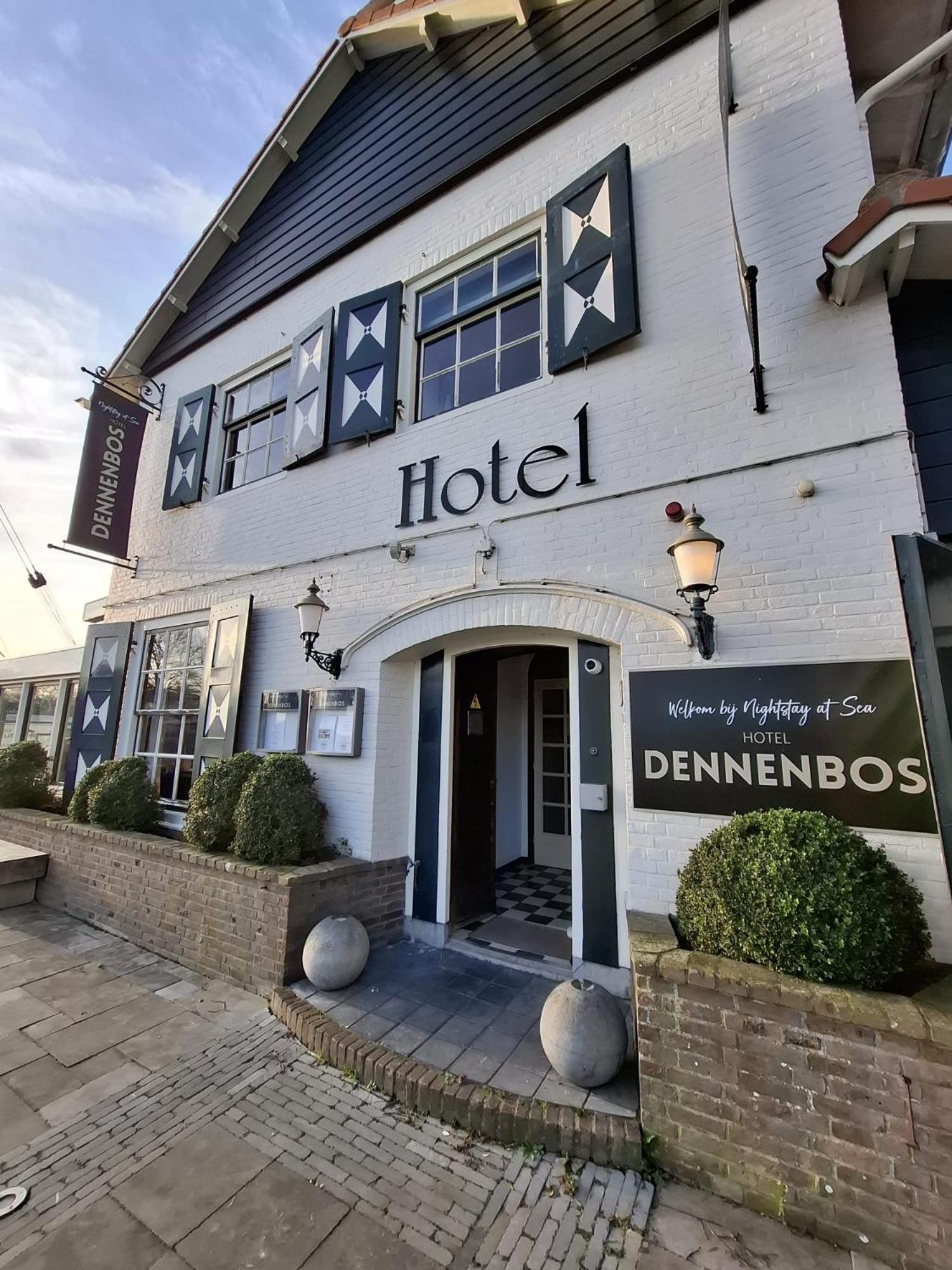 Strandhotel Dennenbos Oostkapelle Exteriör bild