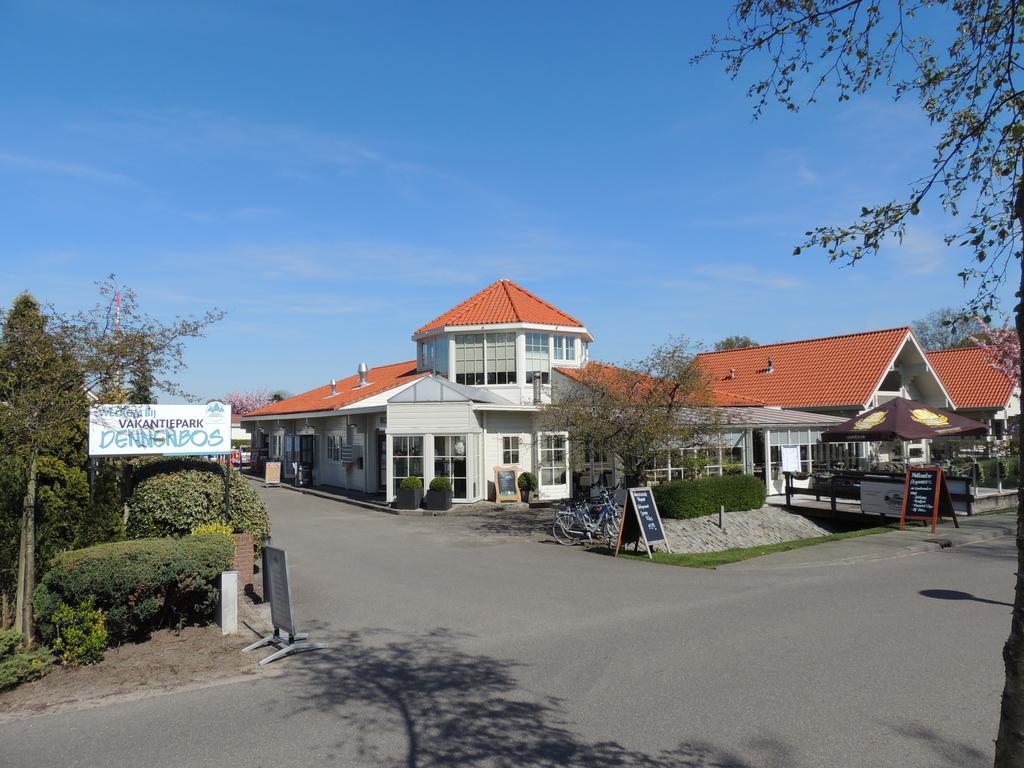 Strandhotel Dennenbos Oostkapelle Exteriör bild